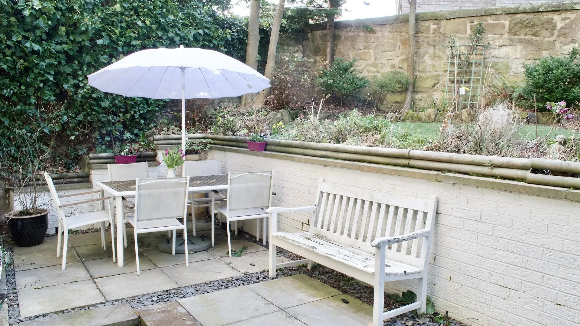 2 Bedroom Garden Flat In Bruntsfield Edinburgh